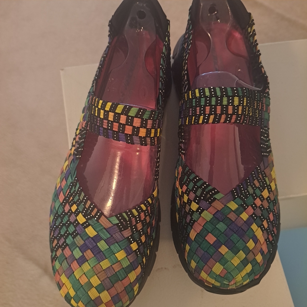 Walking Shoe